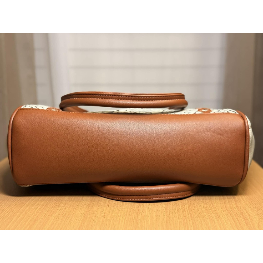 Cappuccino Brown Cross Stitch Embossed Tooled Artisan LEATHER Shoulder Bag Purse - Picture 9 of 16